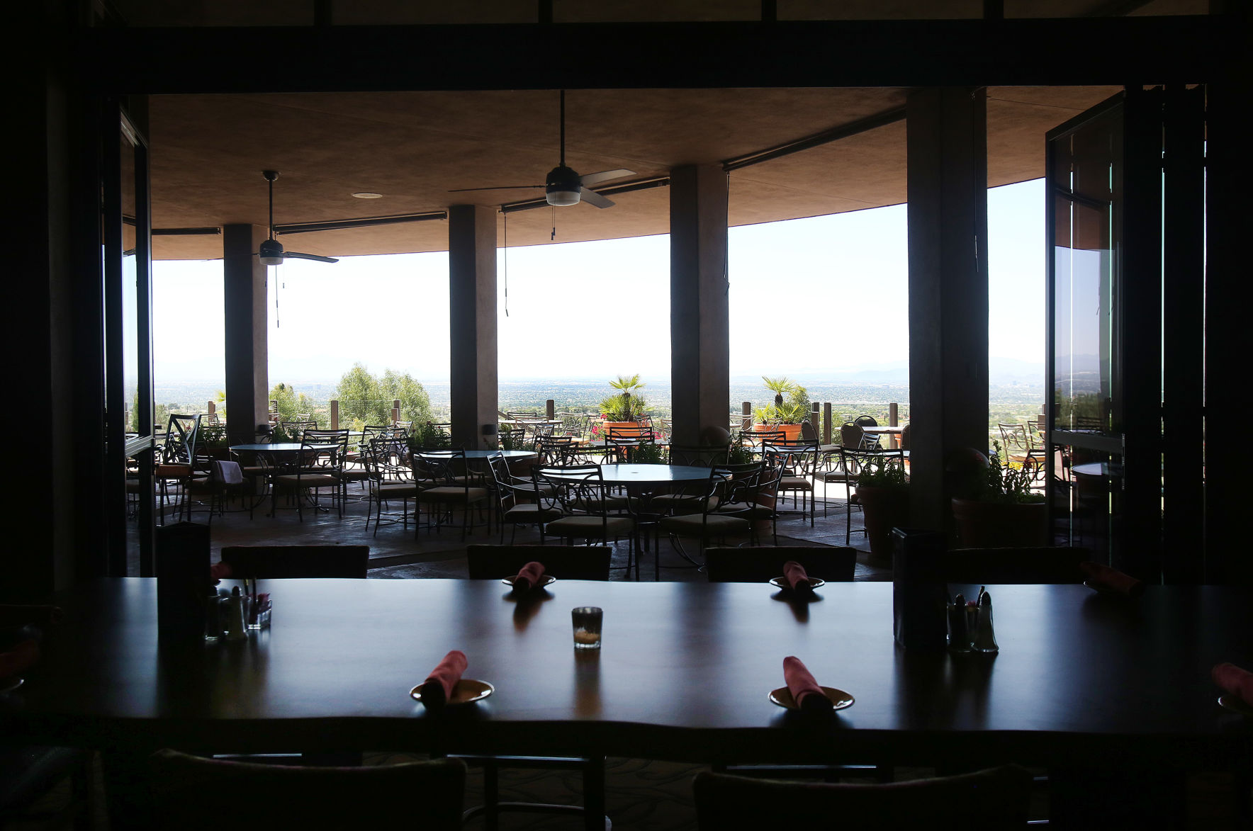 Skyline Country Club dining area